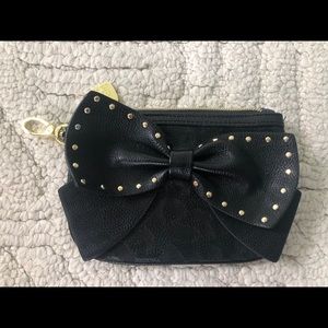 Betsey Johnson black clutch
